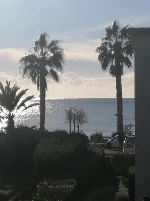 Magnifique Duplex Face A La Mer Saint-Cyr-sur-Mer Extérieur photo